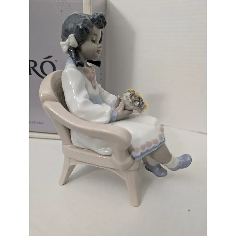 Vintage Lladro Sitting Pretty Modosita De Color Figurine #5699 Spain Boxed